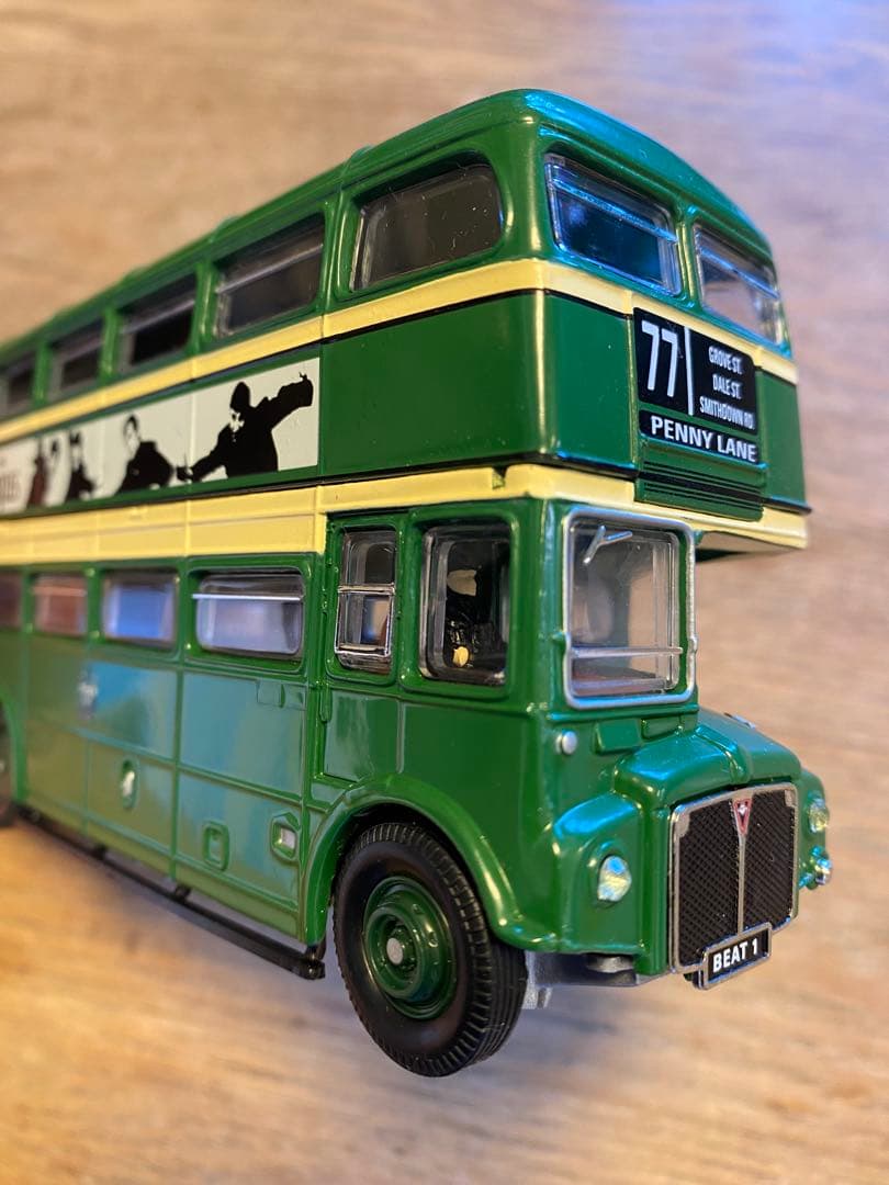 THE BEATLES COLLECTION ロンドンバス