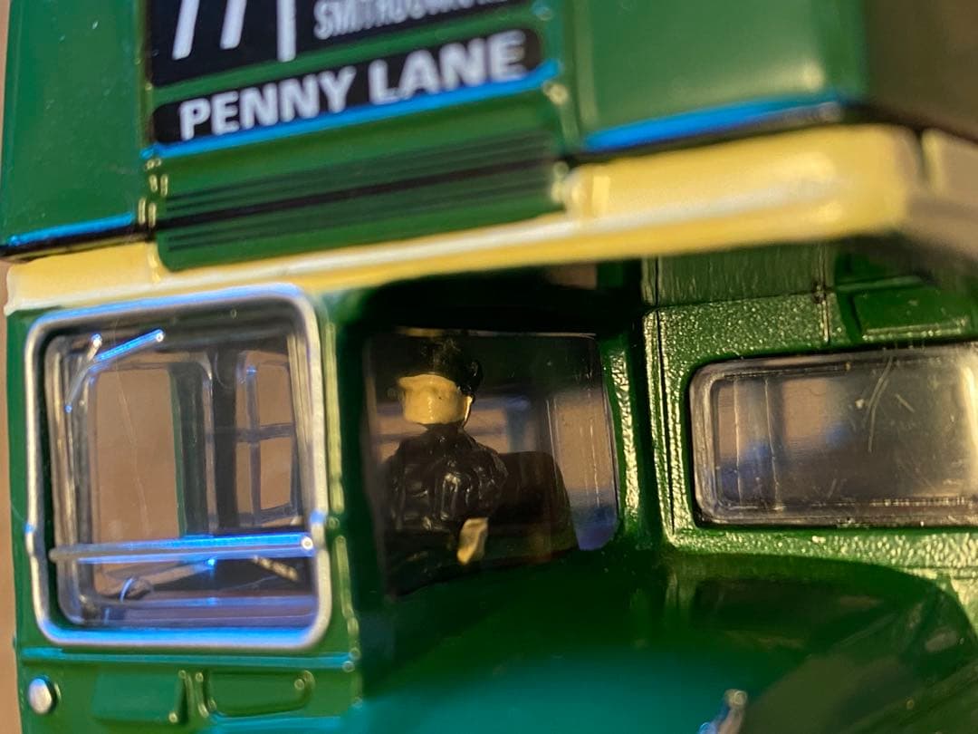 THE BEATLES COLLECTION ロンドンバス