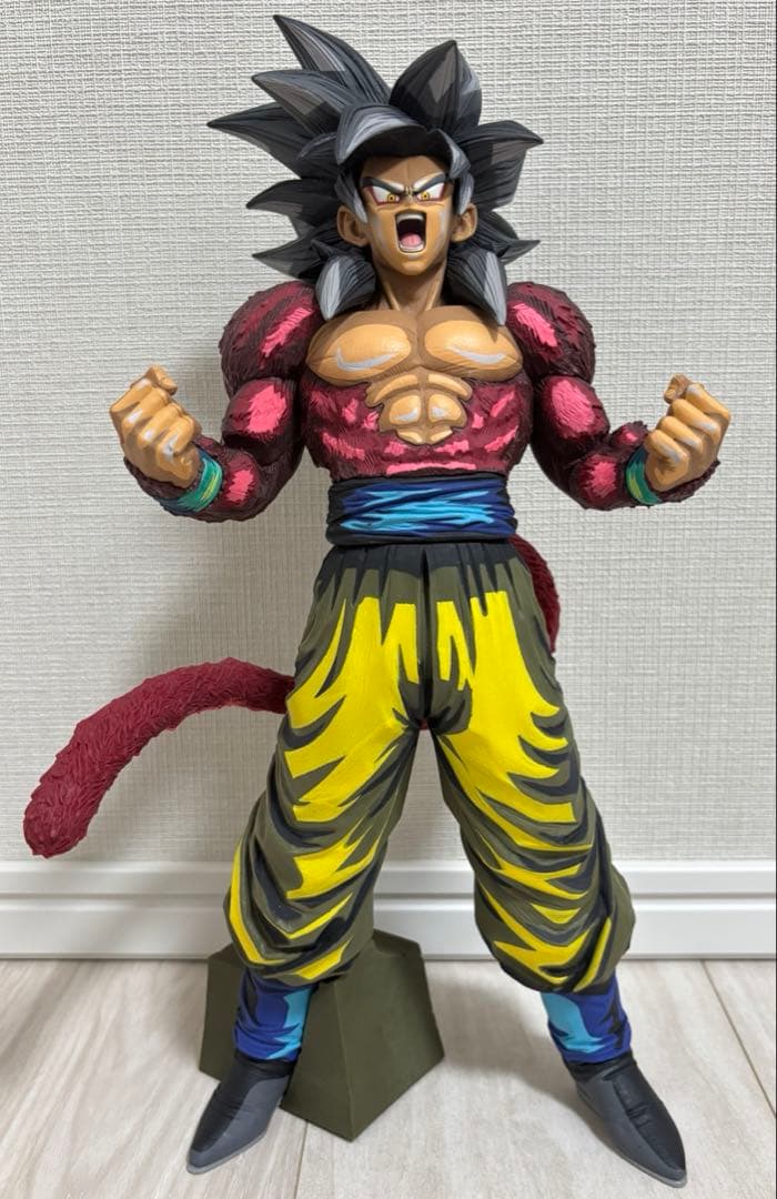 【即購入可・匿名配送】マンガディメンションズ スーパーサイヤ人4 孫悟空