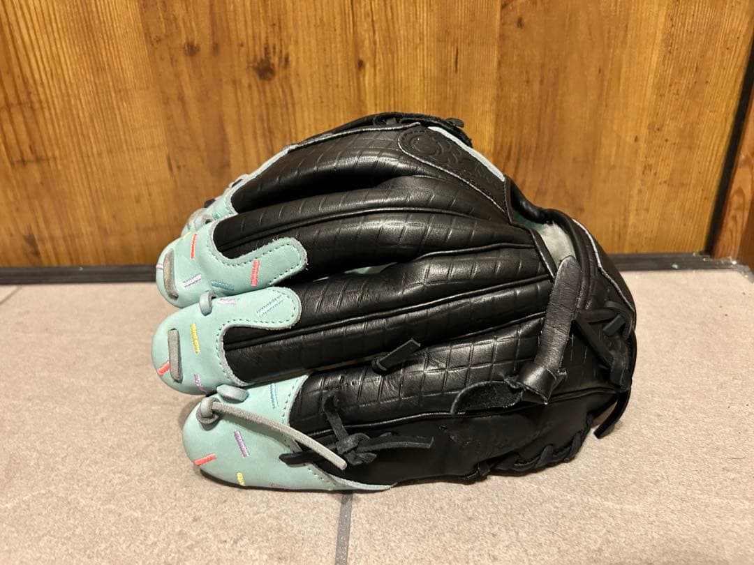 Absolutely Ridiculous 内野手 硬式用