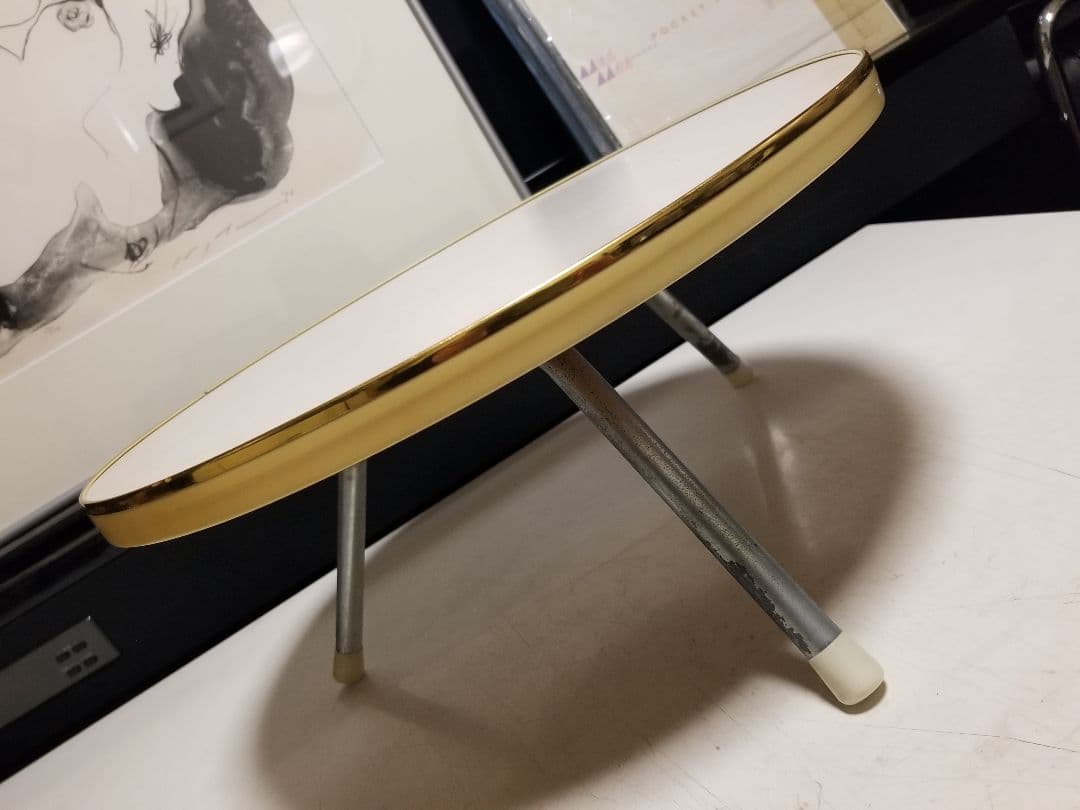 1970's　回転式　スペースエイジ　ポストモダン　オフオワイト　ゴールド　三脚