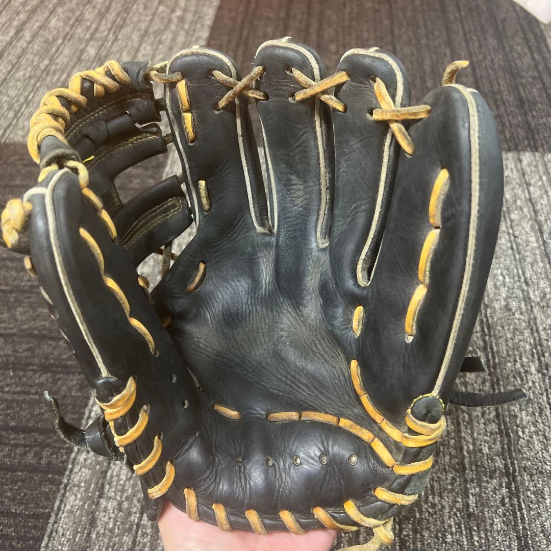 slugger グローブ　軟式　内野用　ネーム入り