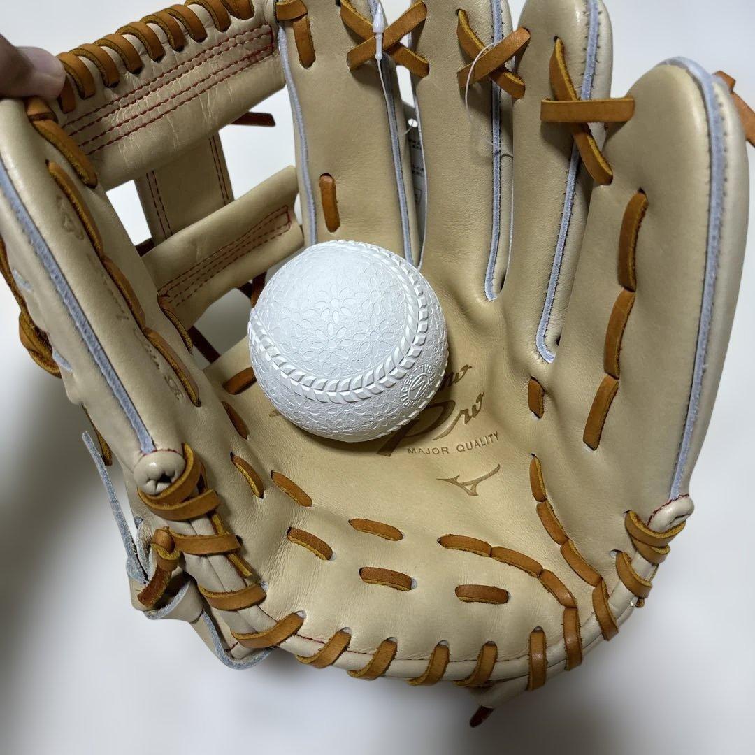 本日限定定価税込47300円！ミズノプロ　クラシック　軟式内野手用　新品未使用