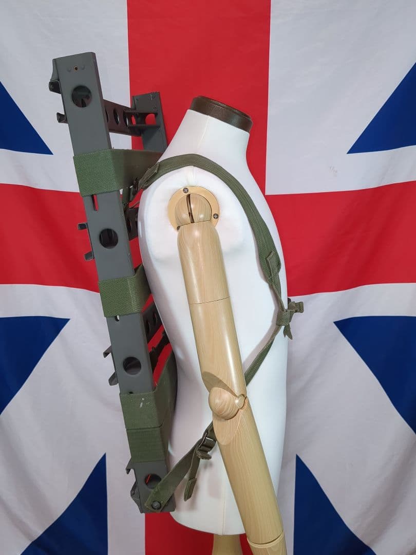 イギリス軍 キャリング フレーム 1944 パターン【実物本物】