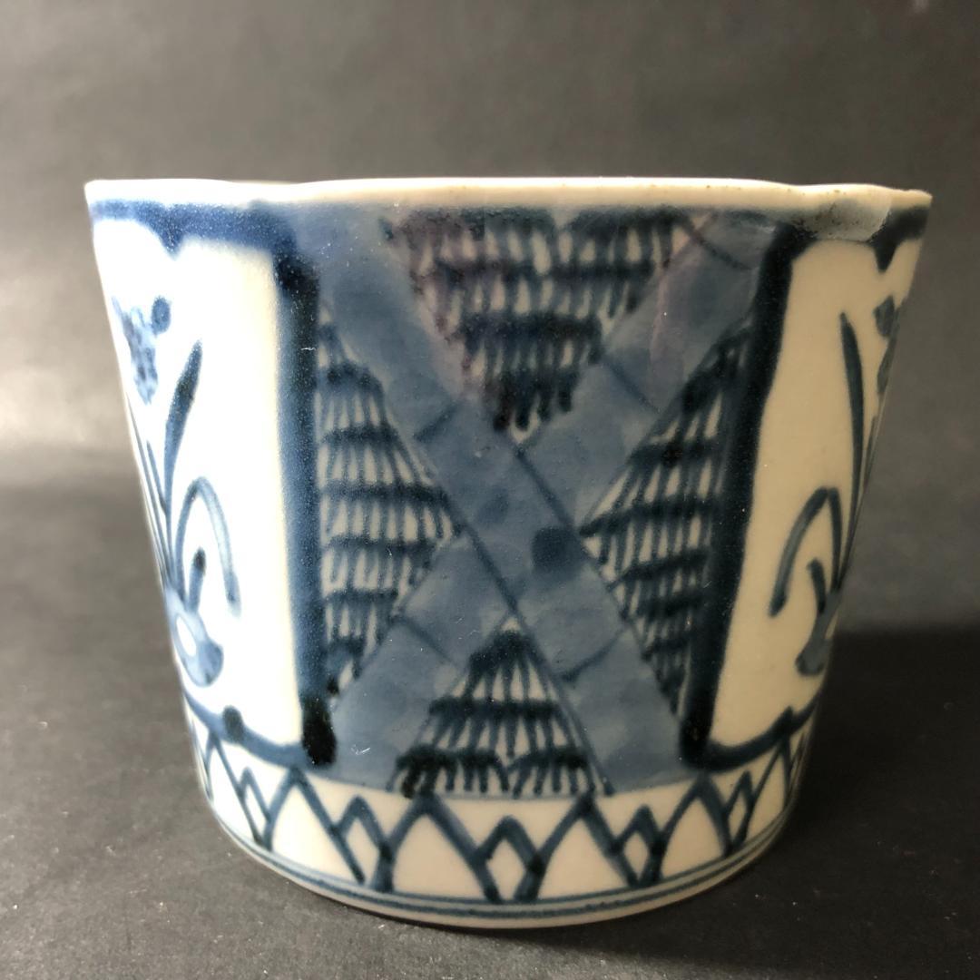 古伊万里　大振り蕎麦猪口　そば猪口　染付　生垣に菖蒲文様　骨董　時代物