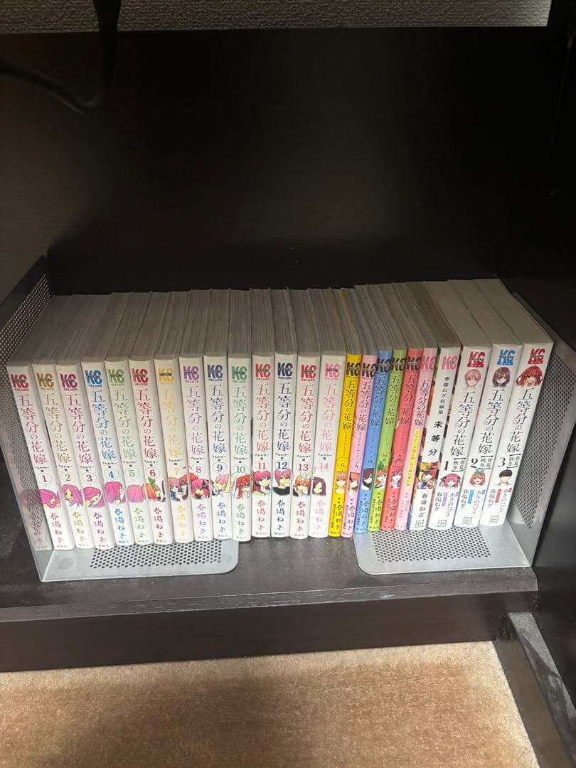 五等分の花嫁 グッズ大量まとめ売り 一花推し 引退セット 全巻・フィギュアあり