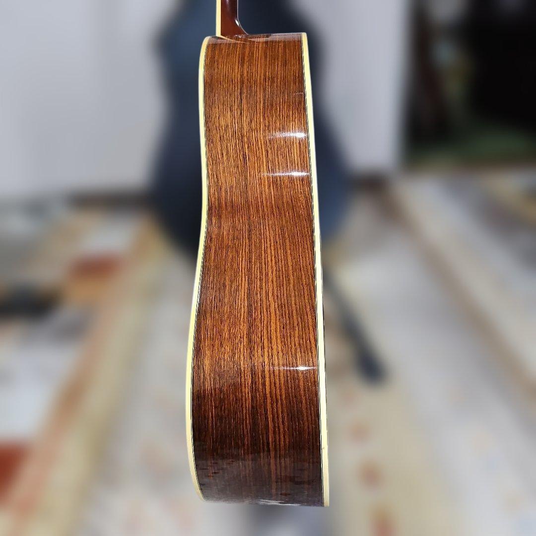 YAMAHA.LL33Jオール単板 ハードケース付き。