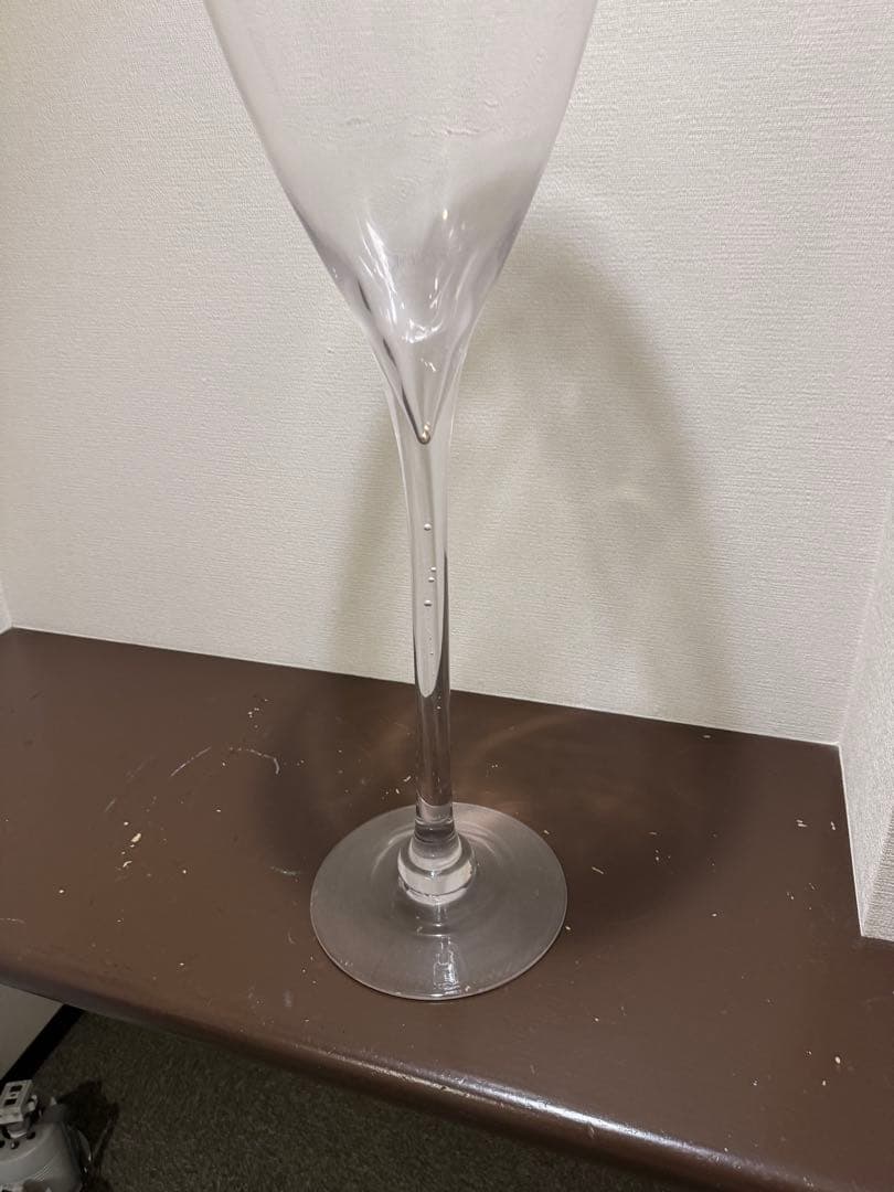 巨大シャンパングラス　店舗イベント　花瓶　インテリア　デカ盛りパーティー風水