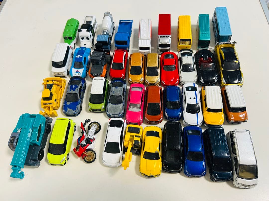 トミカ　まとめ売り39台