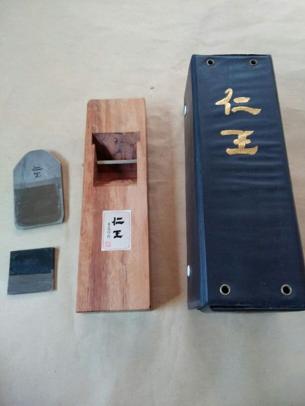 仁王　カンナ　鉋