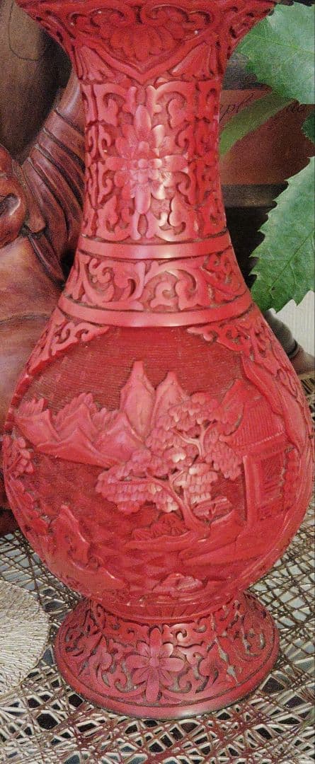 中国　剔紅　堆朱　内七宝　朱色赤花瓶　アンティーク　古美術品