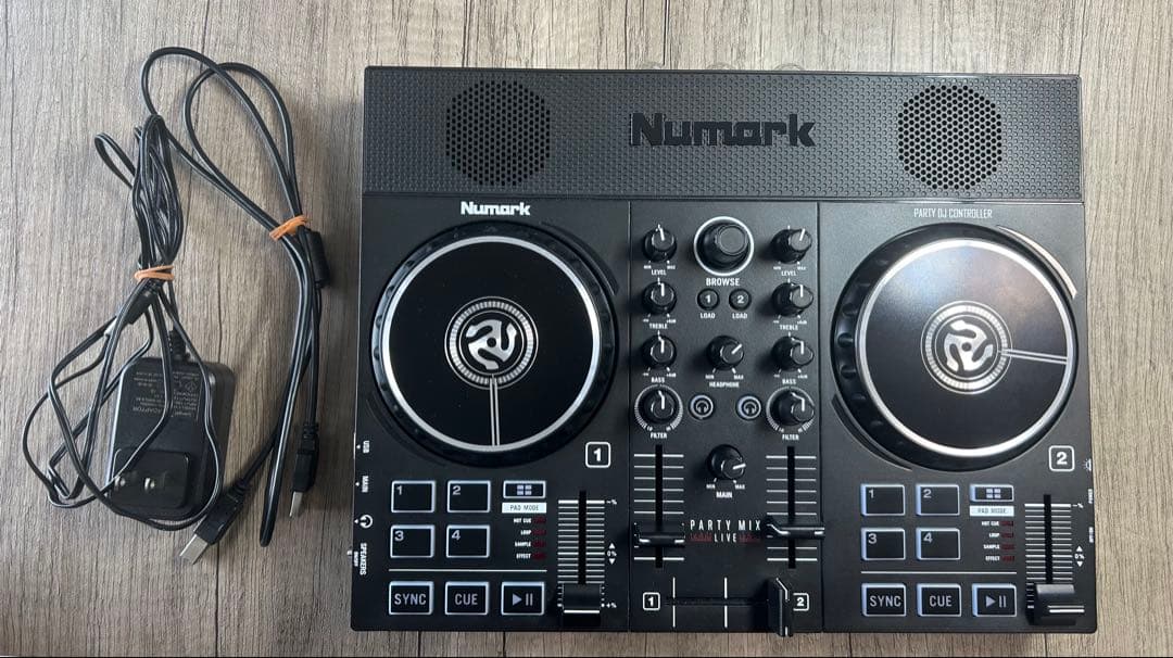 【購入者決定済】Numark Party Mix DJコントローラー