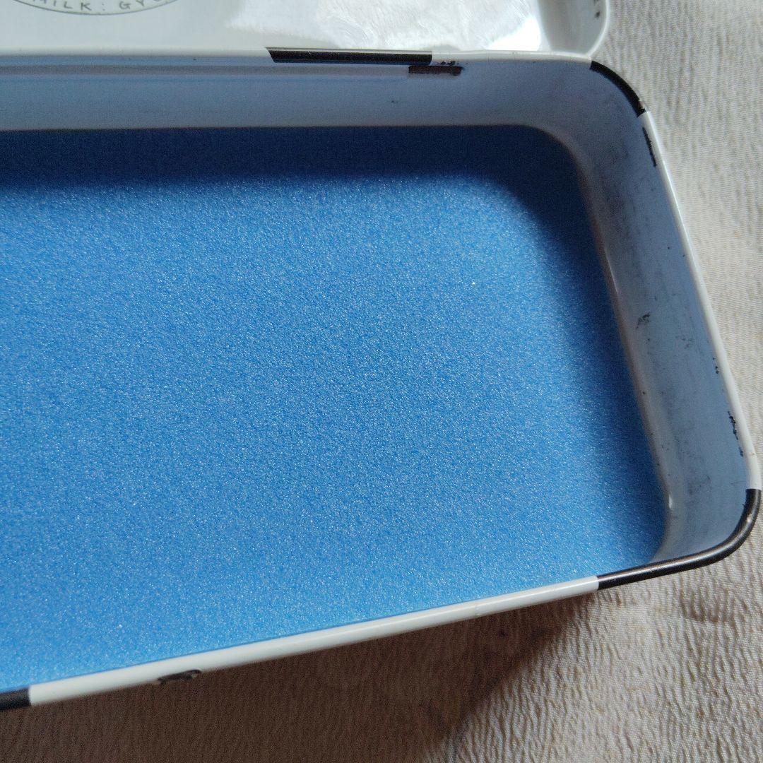 激レア！昭和レトロ　SAN-X 牛デザイン 筆箱 1988年製　筆入れ　缶ケース