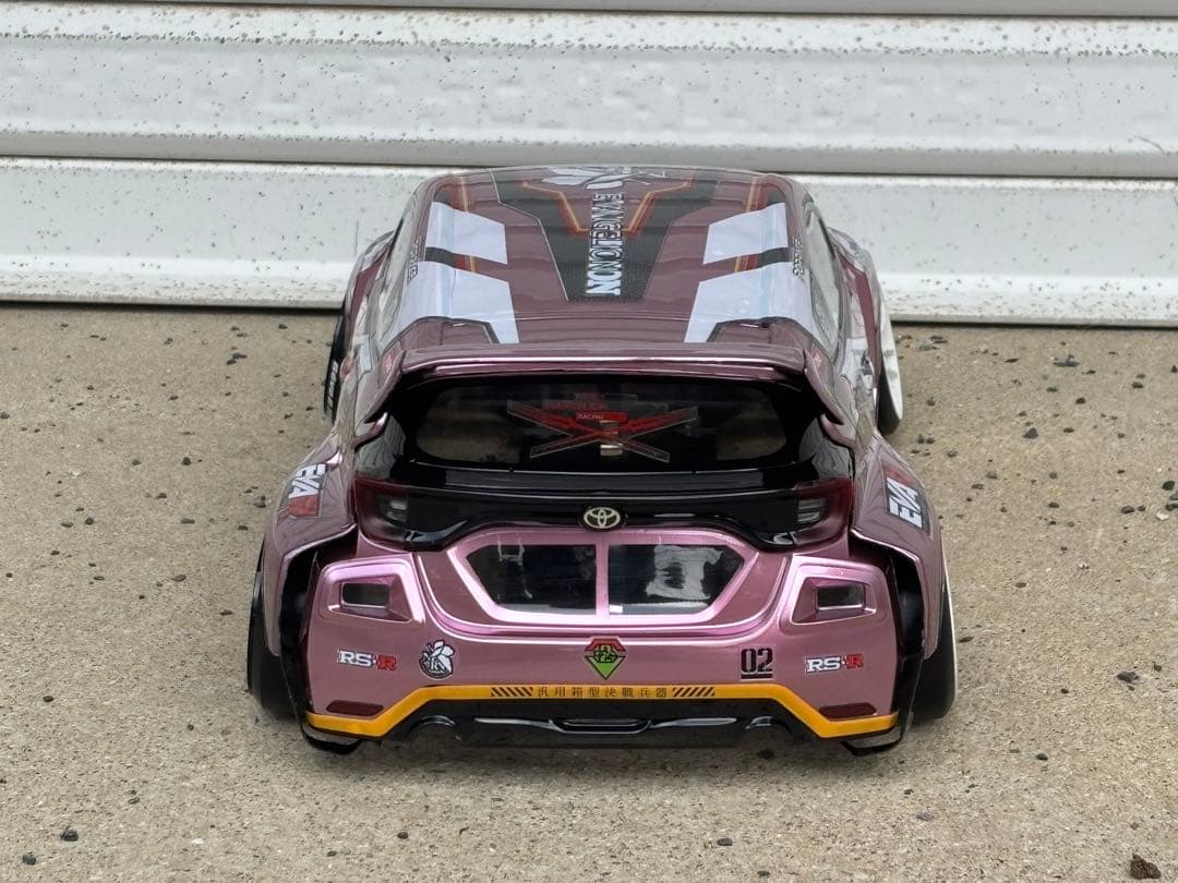 ラジドリボディ アディクション　grヤリス エヴァンゲリオン仕様　塗装済未走行