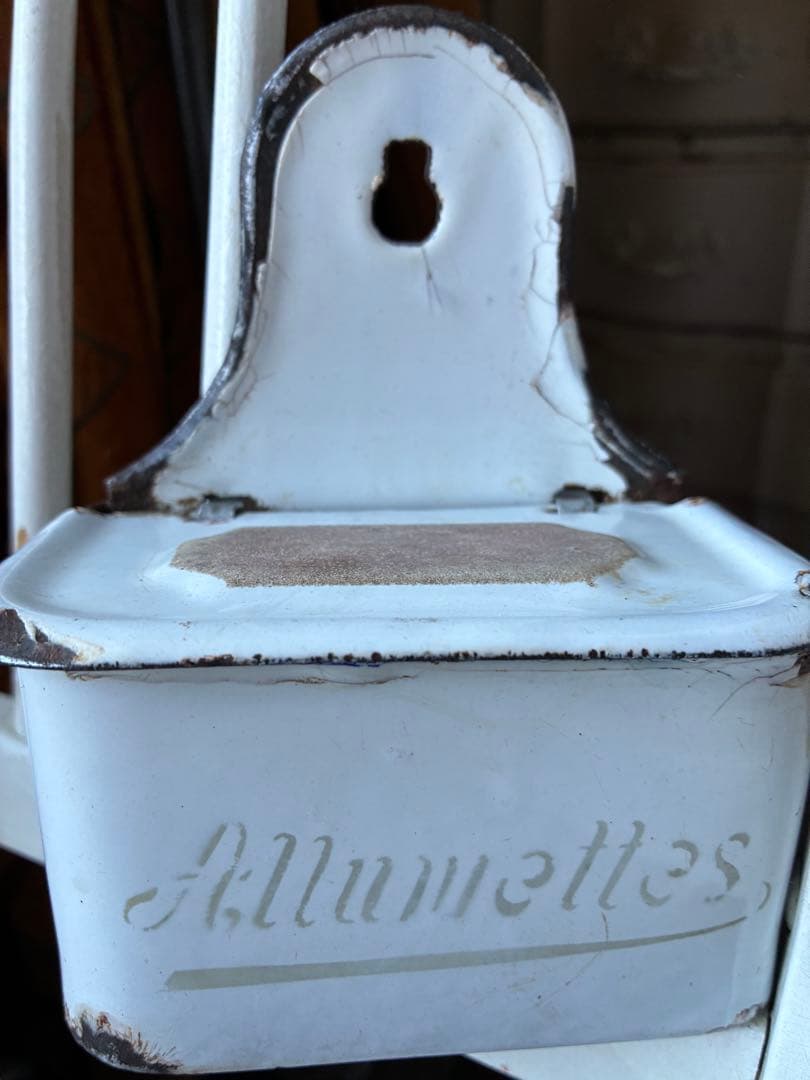 フランス　アンティーク　ホーロー　アリュメット缶　マッチ入れ　ホワイト　②