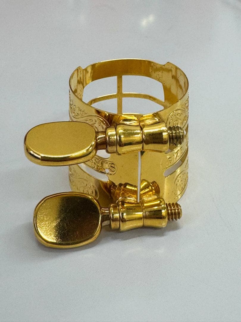 チャールズ・ベイ　テナーサックス用リガチャー Baroque（バロック）金メッキ