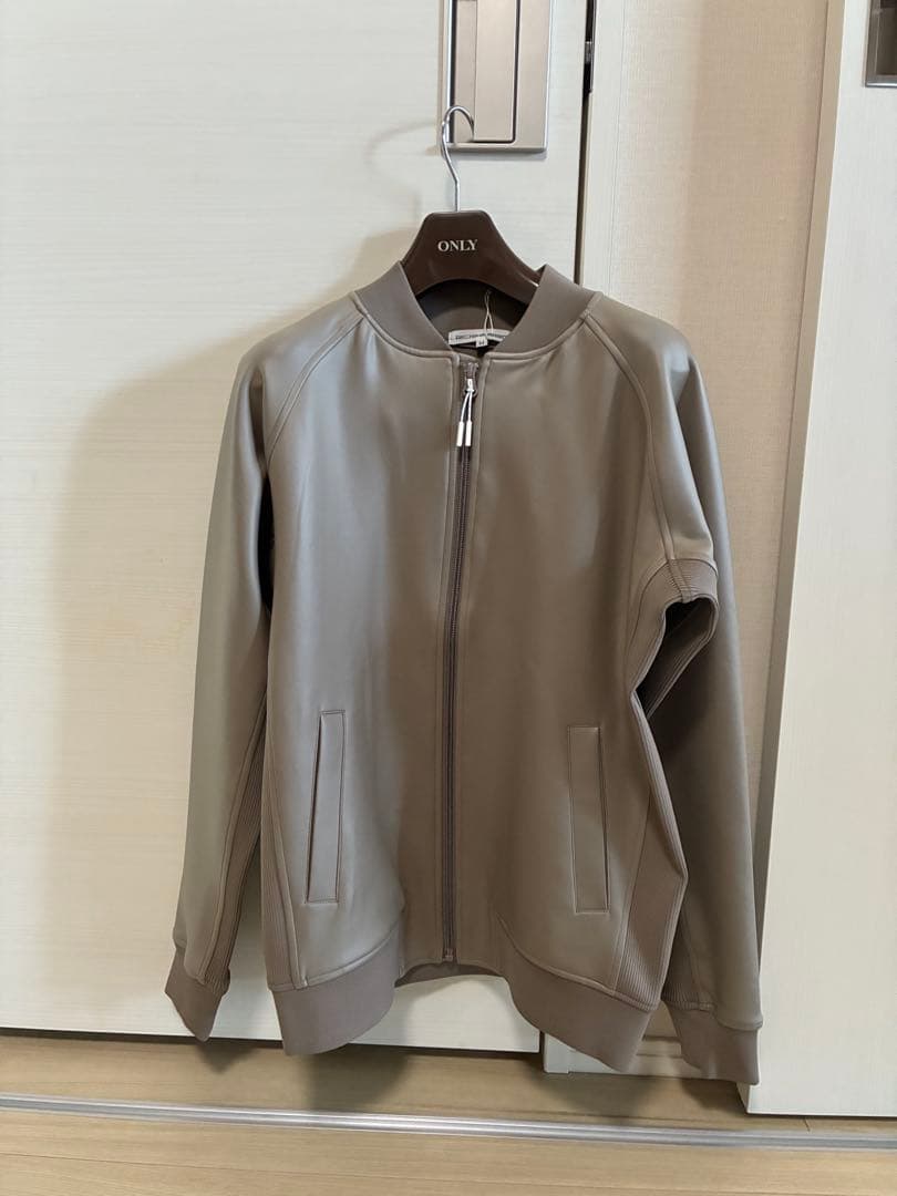 rosasän M レザー風ジャケット