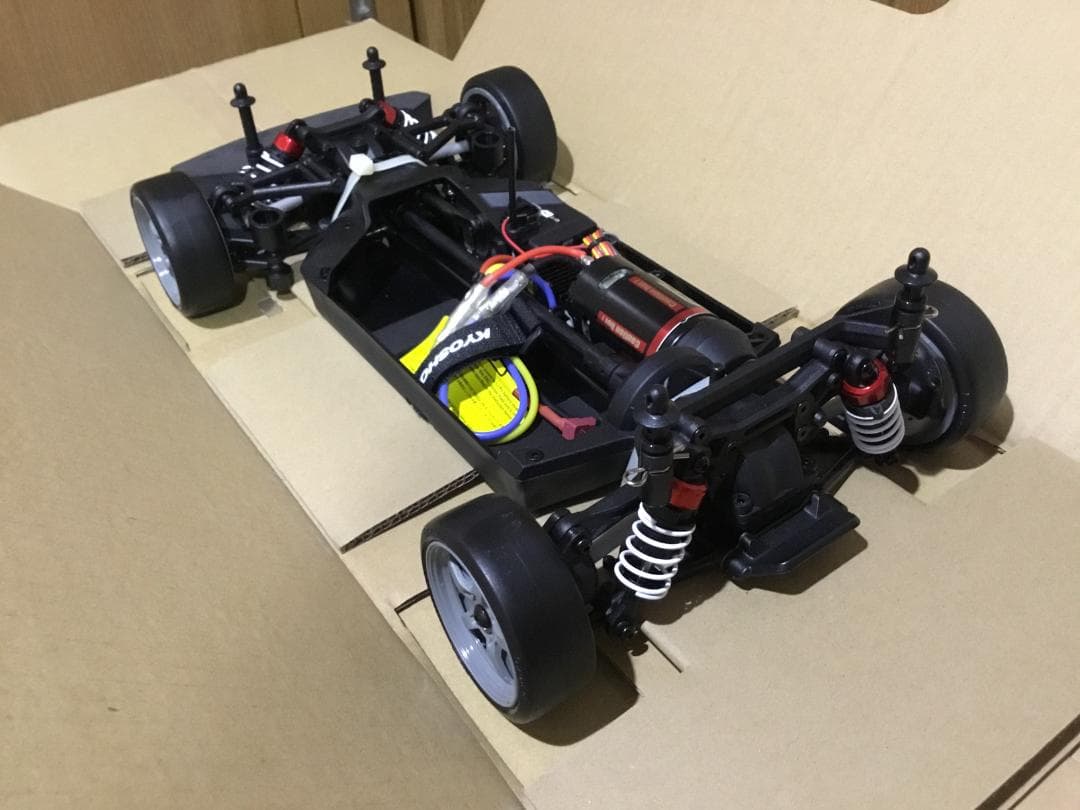 京商FazerMk2レディセット　Ford　Mustang　GT-R（新品）