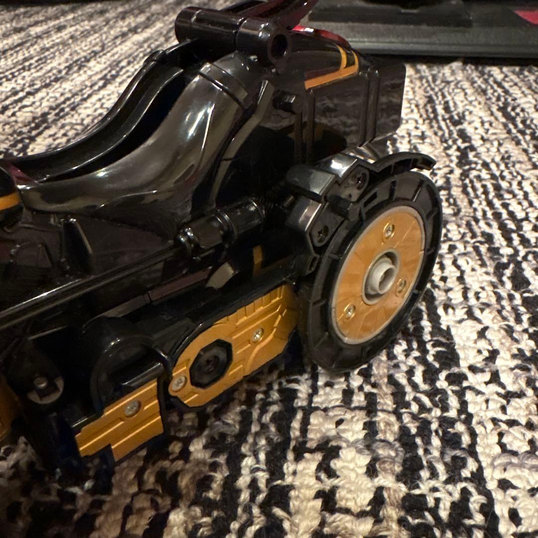 仮面ライダー オーズ　バイク　DXトライドペンダー　タコ、タカ、ウナギ、バッタ缶