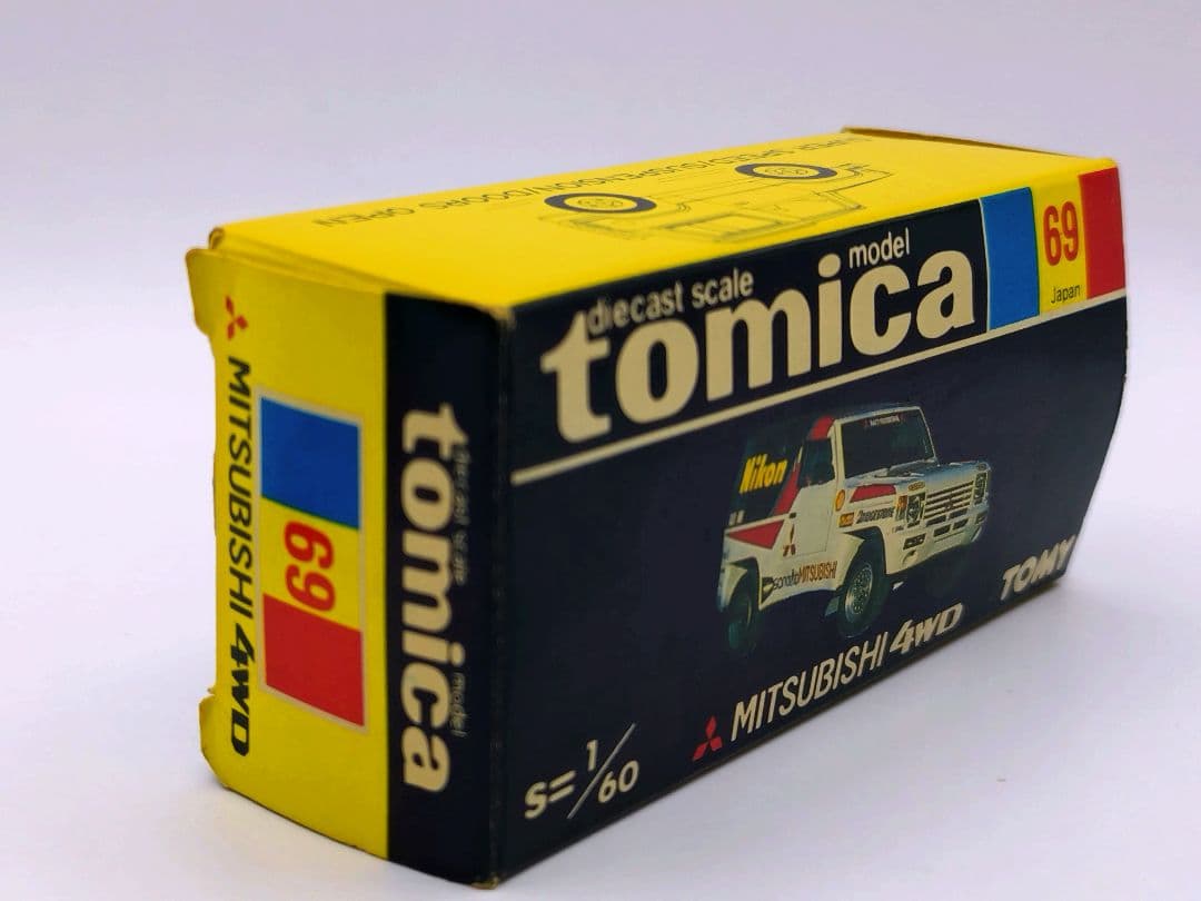 トミカ黒箱６９ 三菱パジェロ　Ｎｉｋｏｎ　三菱自販特注 Mitsubishi