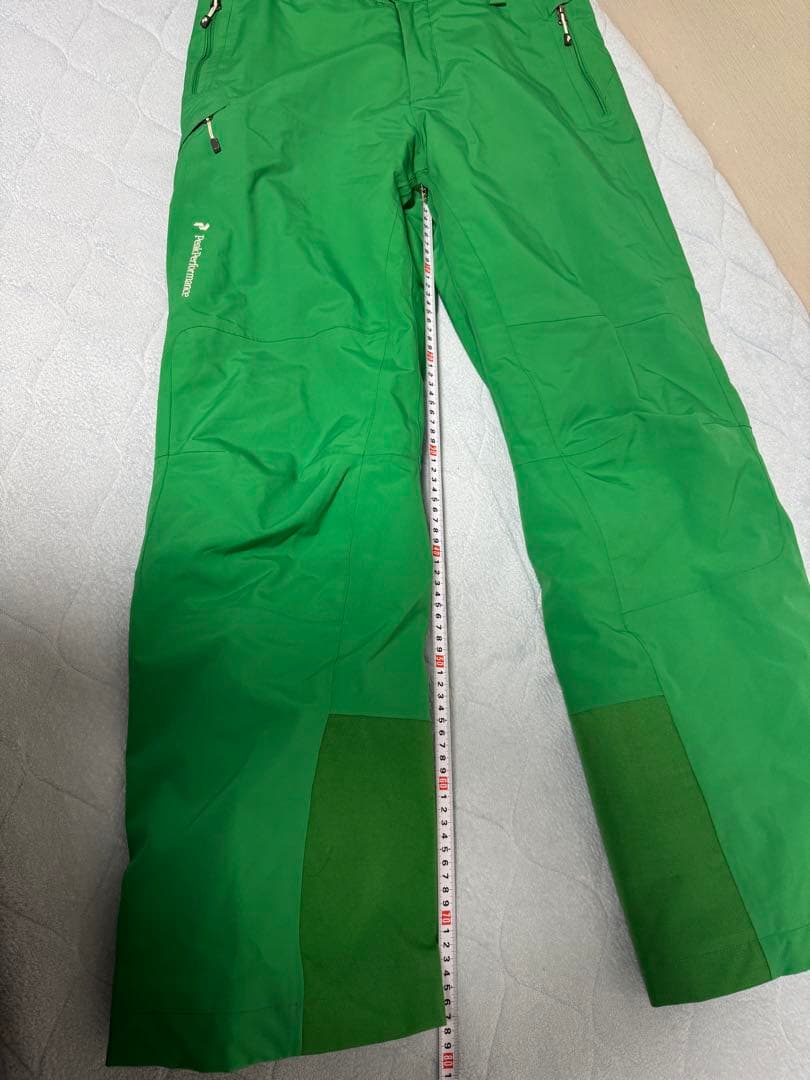 最終値下　美品　peak performanceスキーウェアジャケットとパンツ