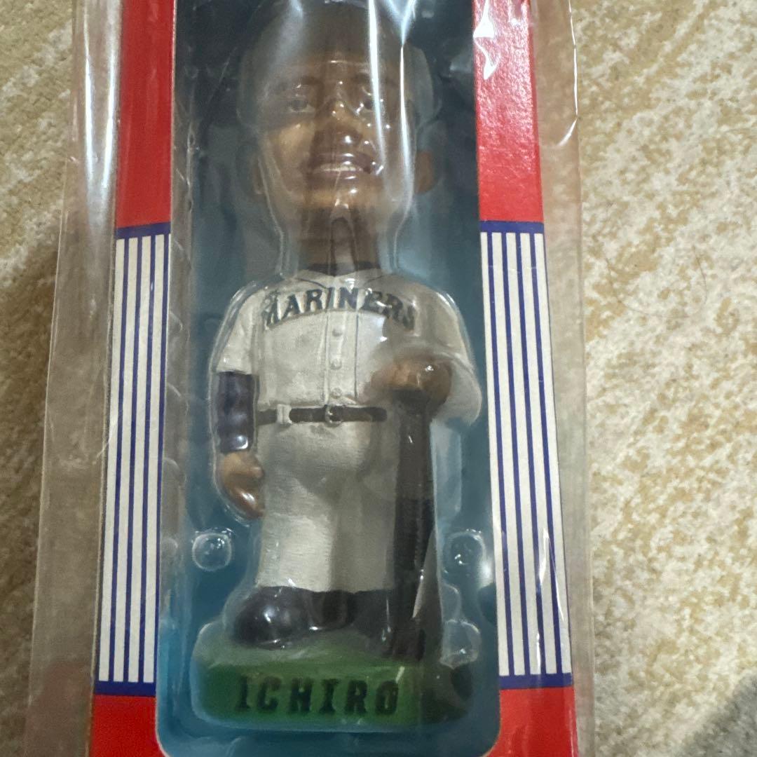 イチロー ボブルヘッド フィギュア