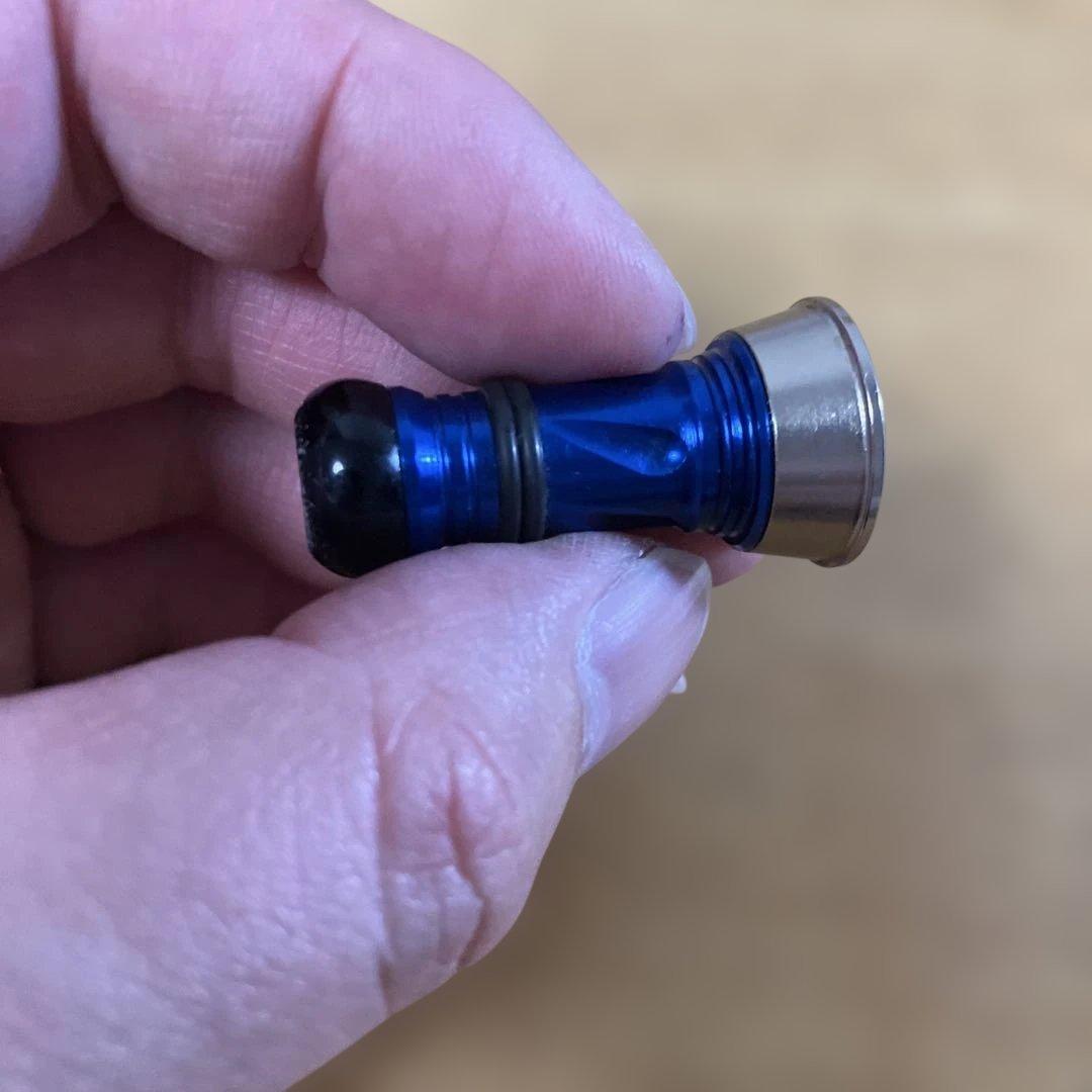 美品　ダイワ用　DLIVE ダブルハンドル リブレ　ショートバランサー　ブルー