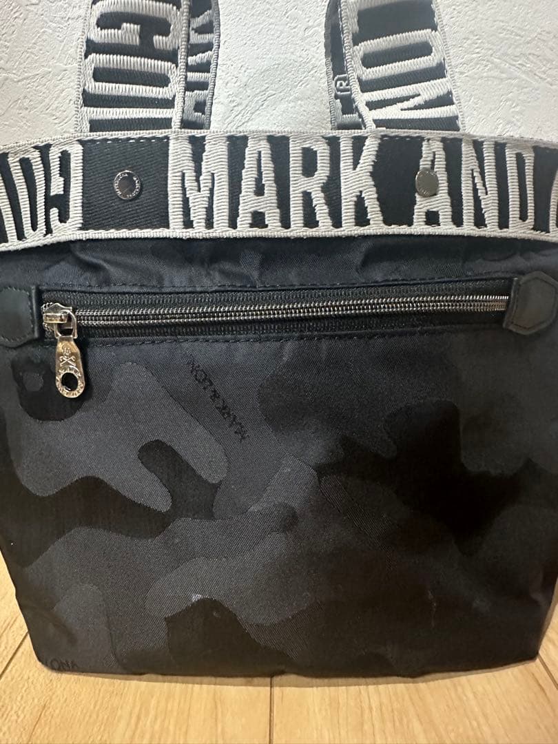 MARK AND LONA カモフラージュ カートバッグ