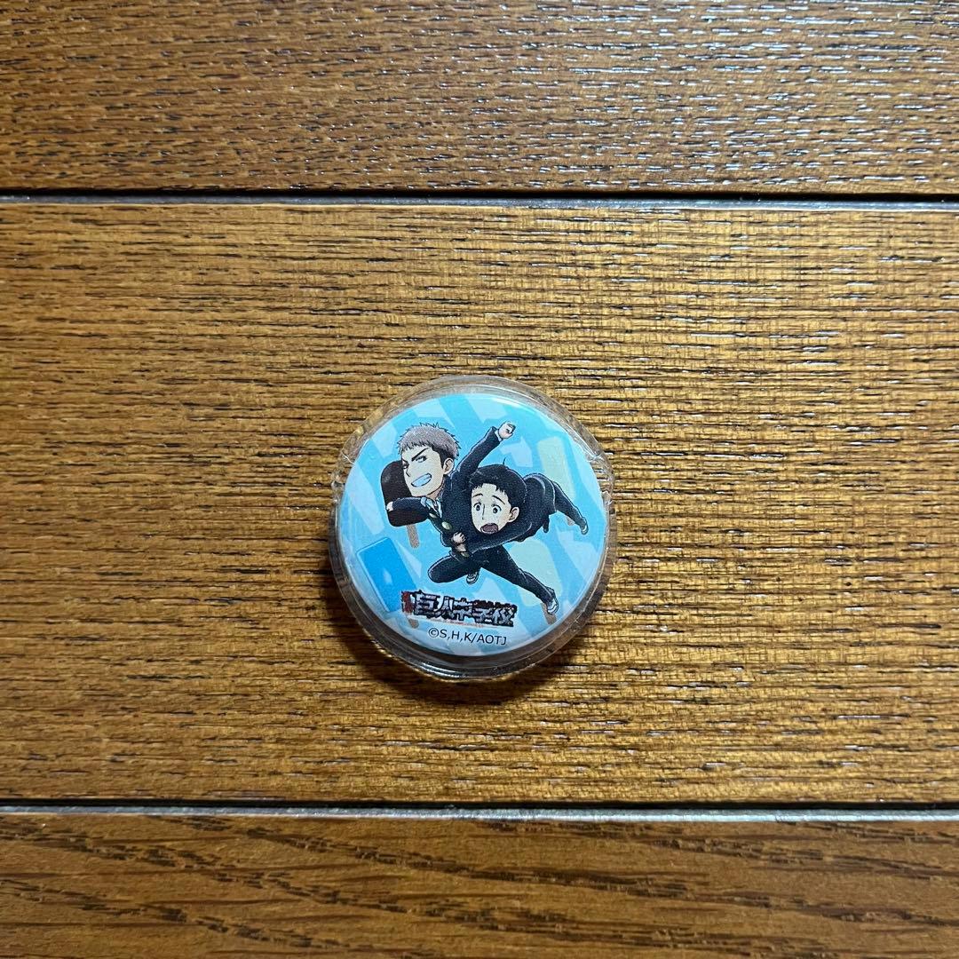 進撃の巨人　巨人中学校　缶バッジ　スイパラ　ジャン　マルコ　スイーツパラダイス