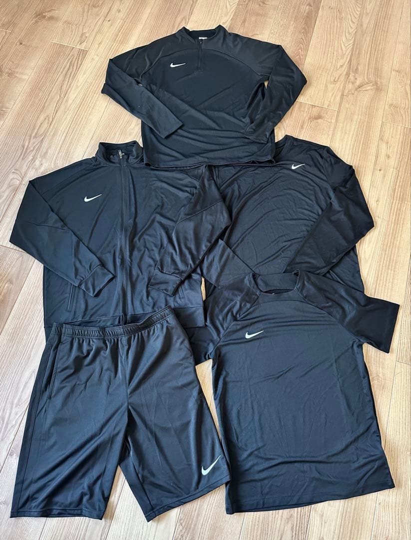 鹿島アントラーズ 2023-24シーズンNIKE チーム支給ウェア　5着セット