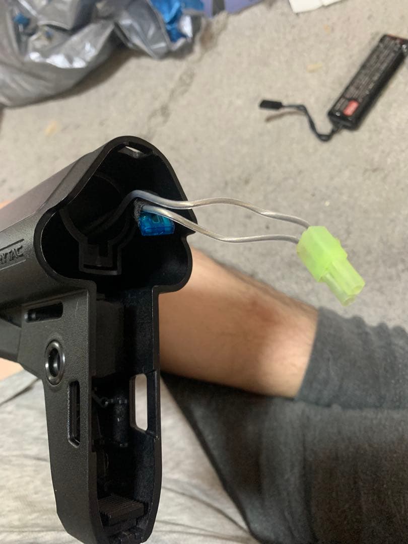 東京マルイ電動ガンナイツＳＲ一16m4多弾マガジン2個付きショート化　値引き不可