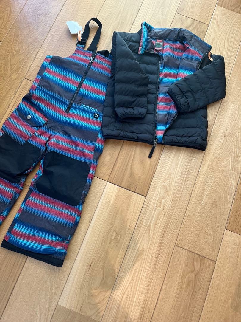 美品　Burton 子ども用スノーボードウェア 上下セット