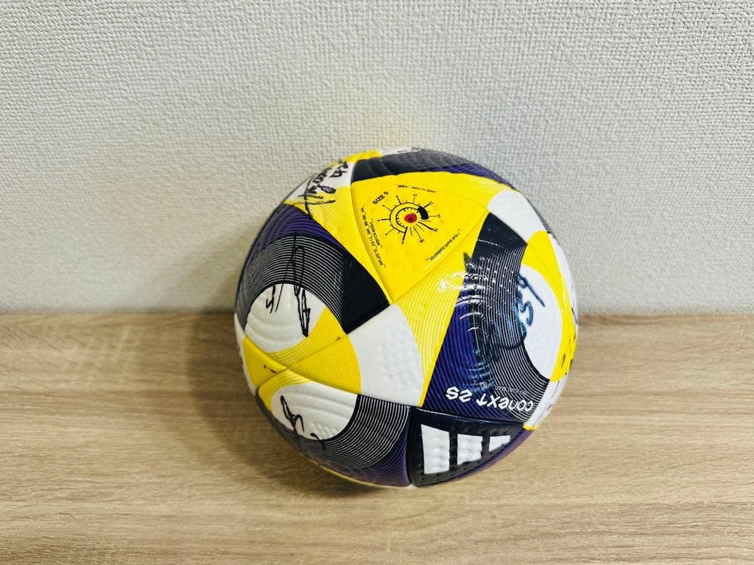 ベガルタ仙台　選手サイン入り　サッカーボール