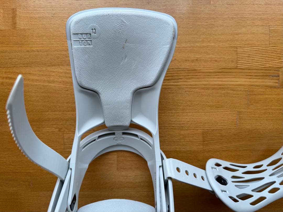 Burton カーテルEST ビンディング 〈sizeM〉