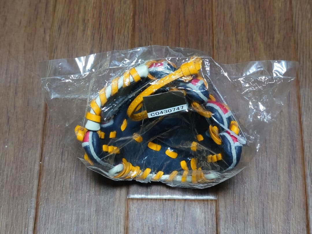 【新品未開封】2023WBC　ミニチュアグラブ ストラップ　ミズノ