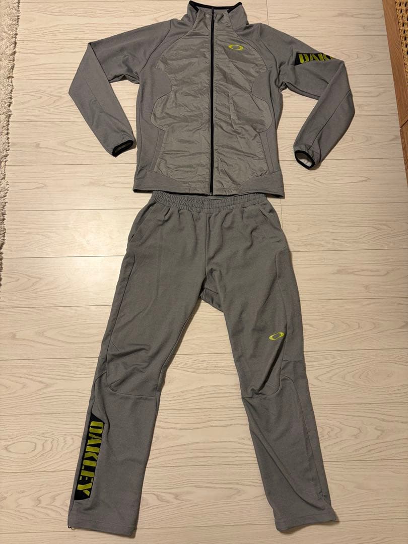 OAKLEY オークリー　グレージャージ上下セット