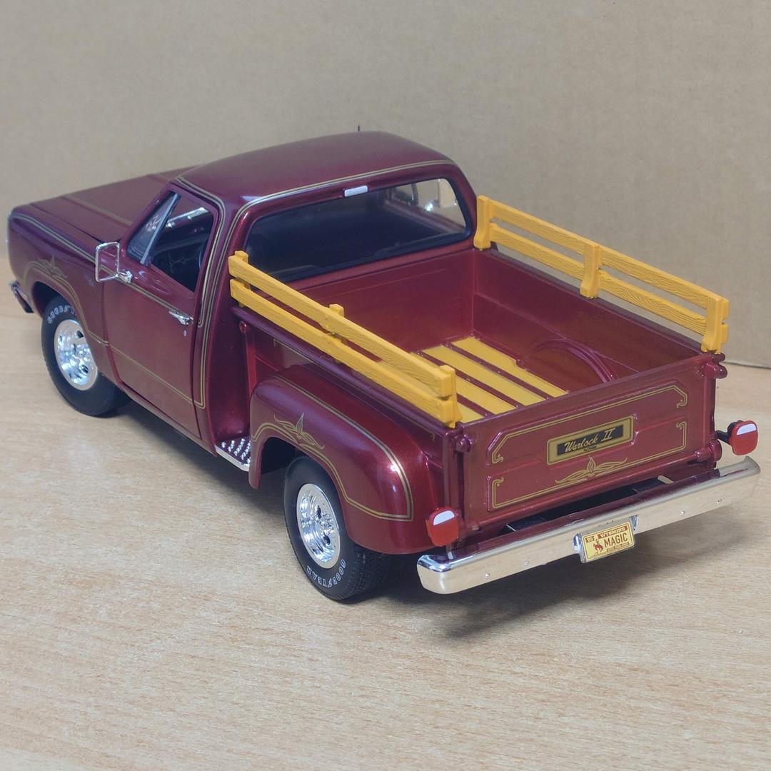1/18 ダッジD100 ステップサイド ウォーロック II 1979