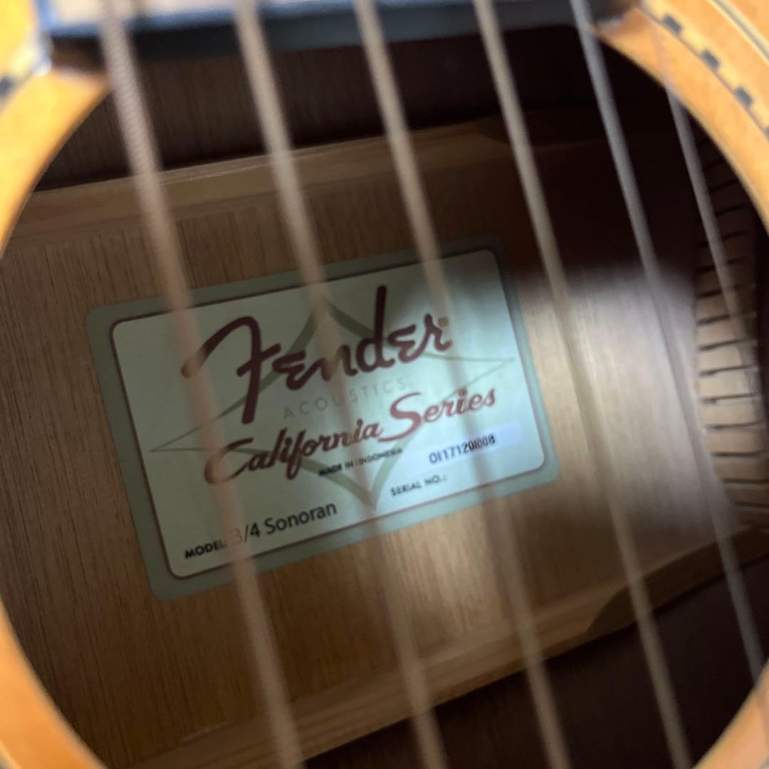 Fender Sonoran ミニギター