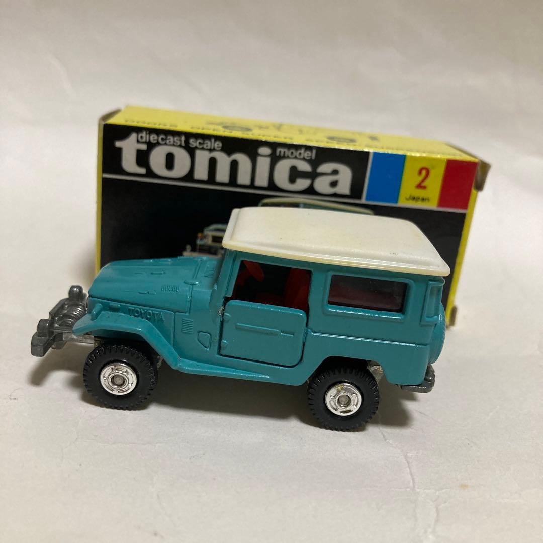トミカトヨタラウンドクルーザーです。黒箱トミカマーク切り取り欠損。日本製