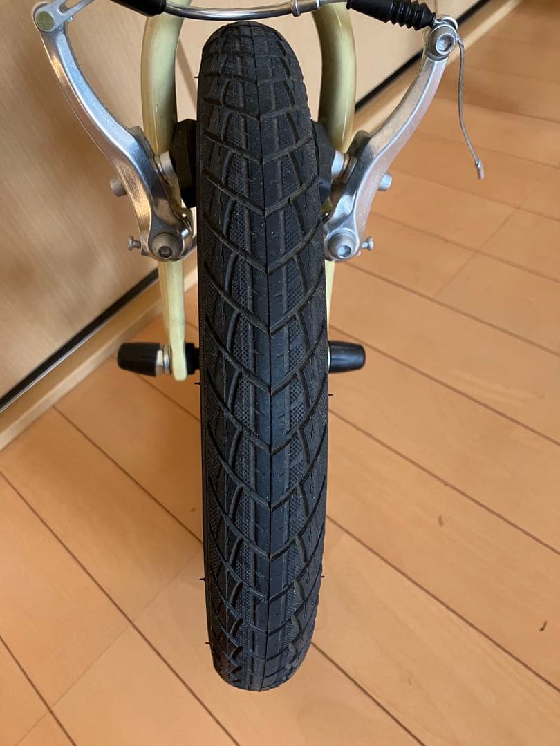 ログ アウトランク LOG OUTRUNK 折りたたみ自転車　ベージュ