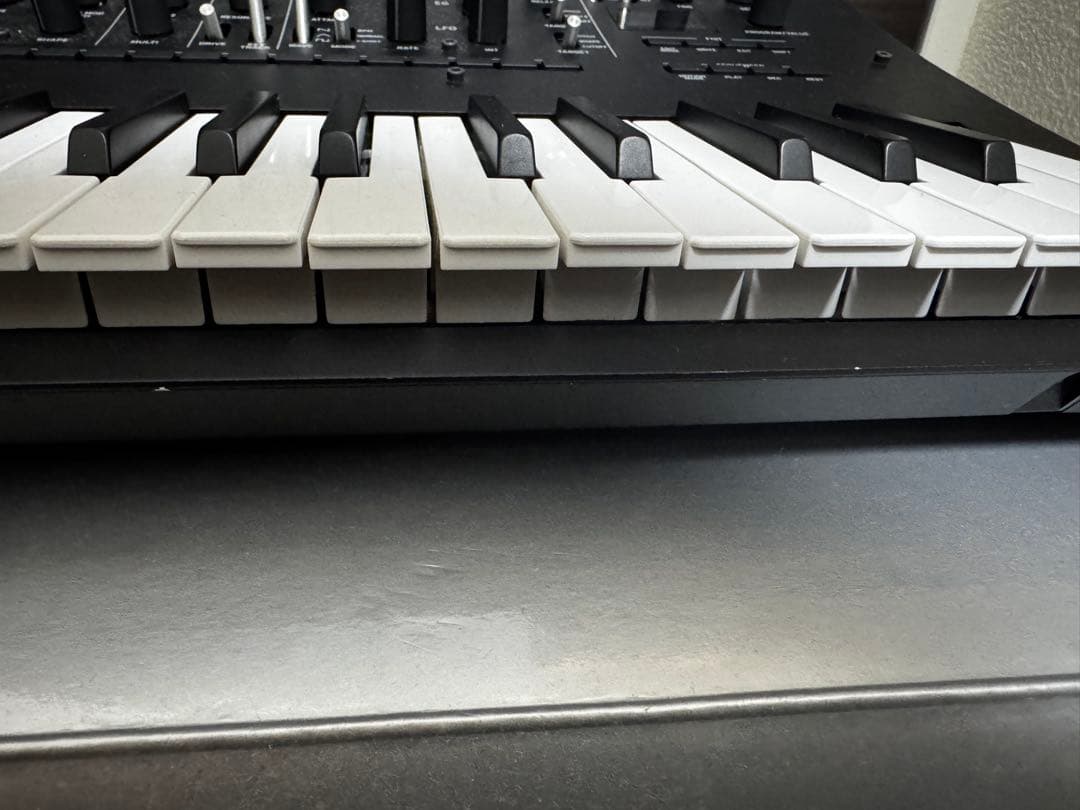 KORG minilogue xd シンセサイザー