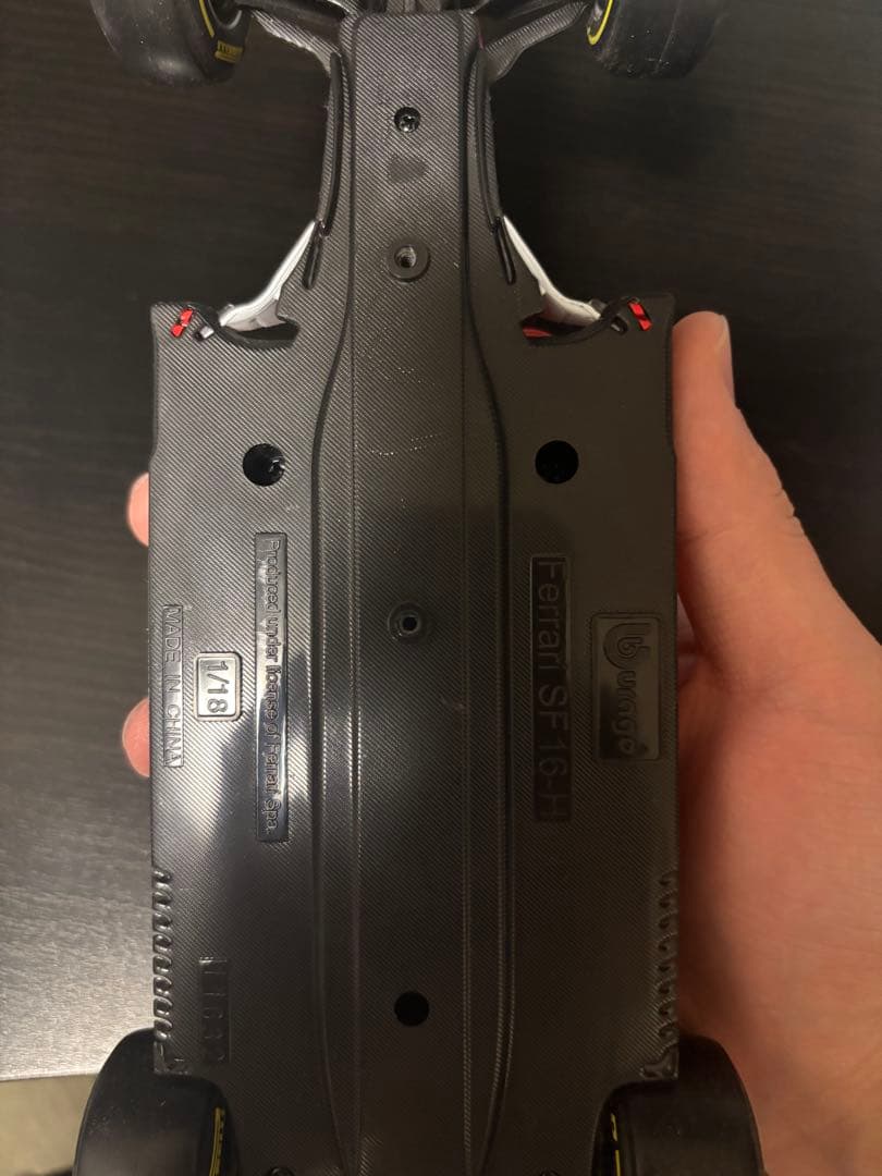 Ferrari F1 2017 1/18スケールモデル　Bburago