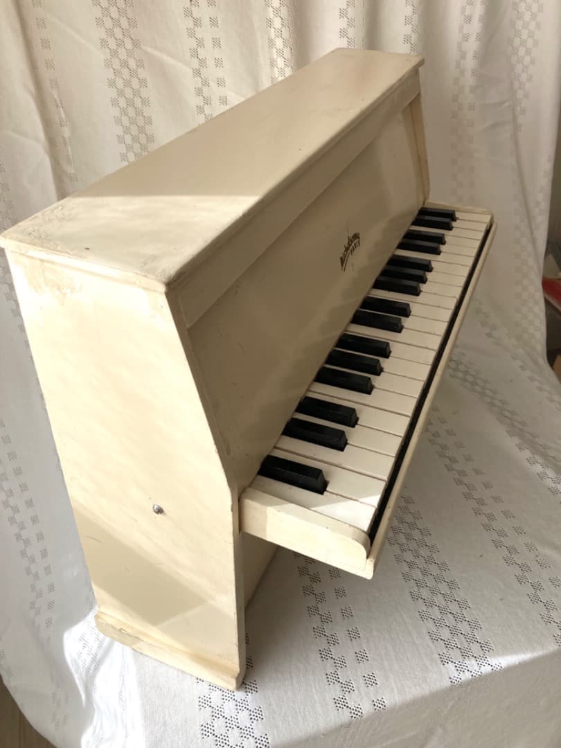 白い Michelsonne PARIS ミシェルソンヌ 37鍵 木製ハンマー