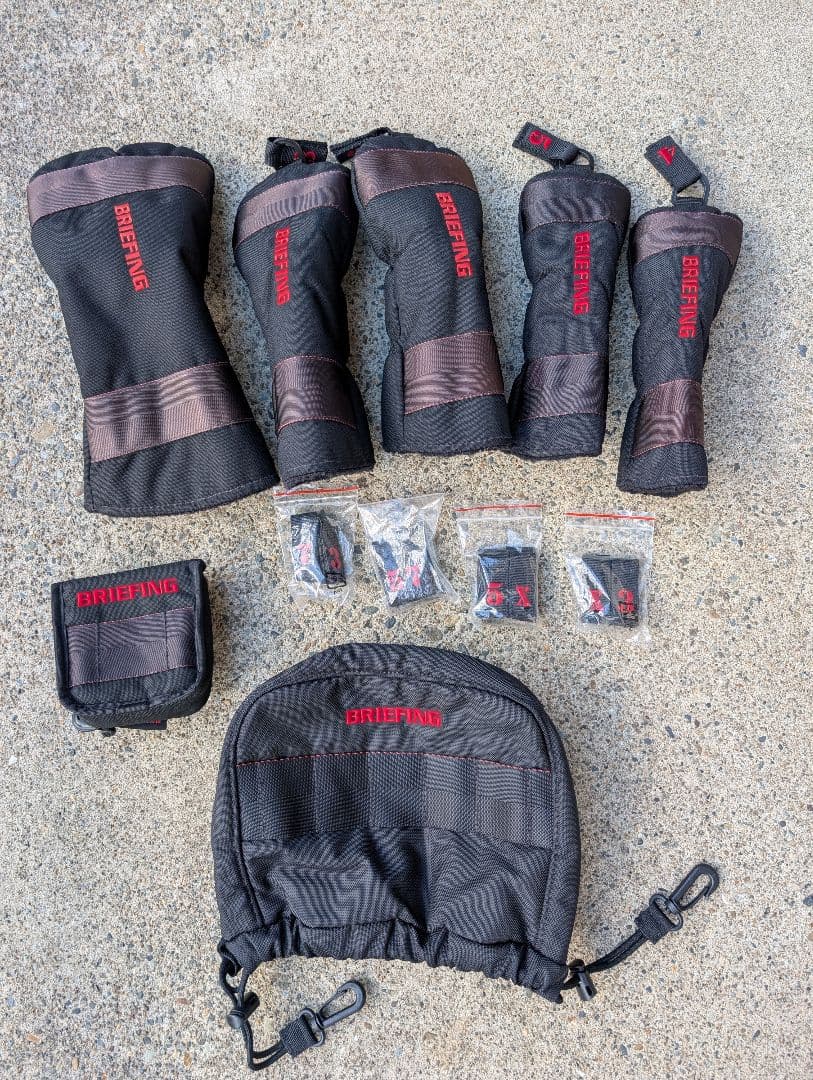 BRIEFING ゴルフキャディバッグ cr-3　各種ヘッドカバーセット