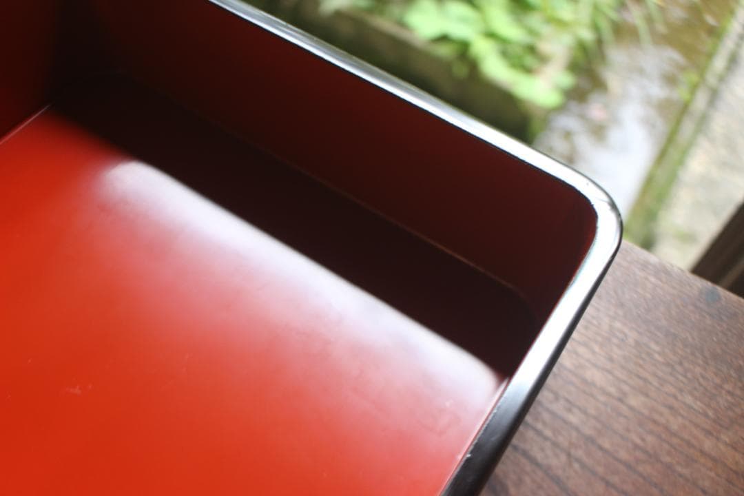 極小保管キズ有！端正な内朱黒漆に優美な菊沈金の映える輪島塗二段重（検重箱お重重箱