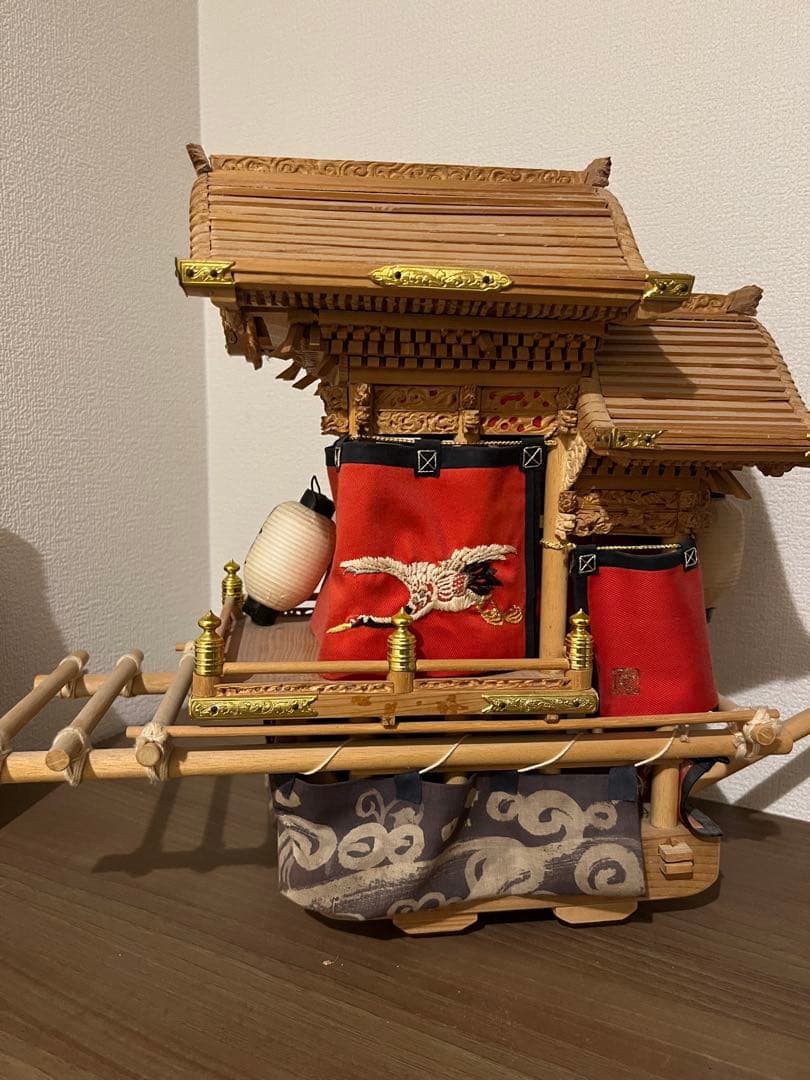 価値あり。石川型　かなりのレアミニだんじり木彫り