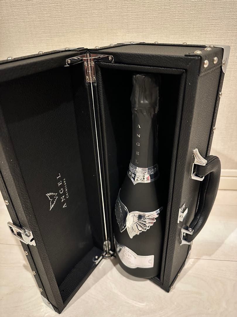 エンジェルブラックシャンパン