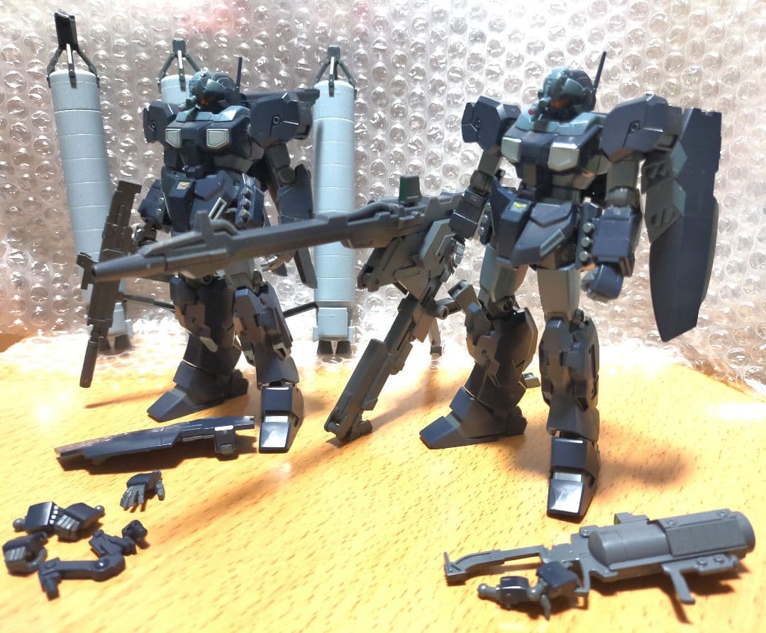 HG 1/144 ジェスタ　シェザール隊仕様セット売り ガンプラ