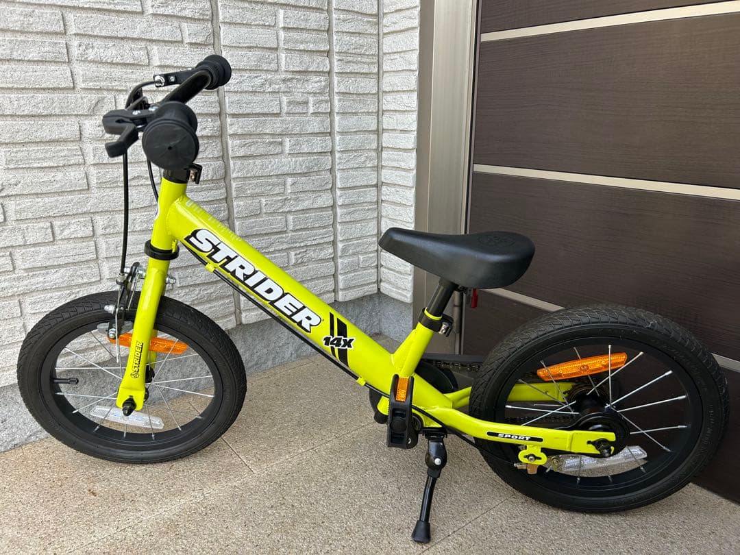 ストライダー14インチ ライムグリーン