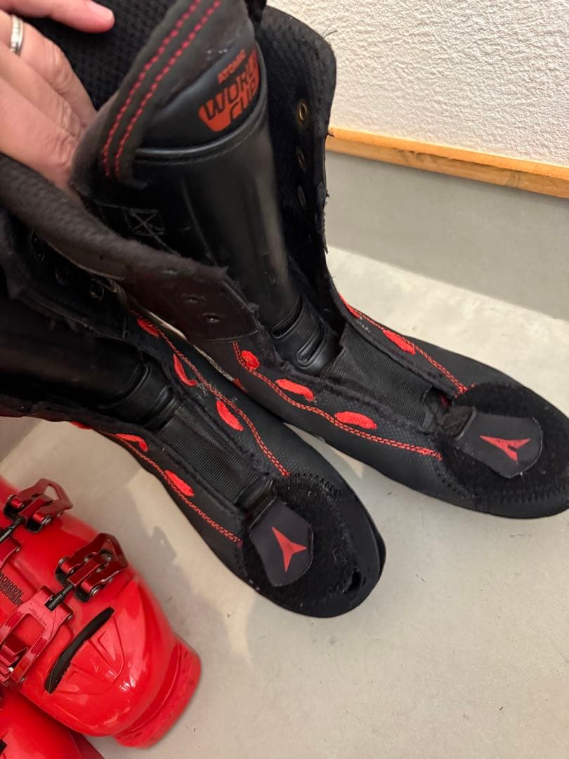 アトミックレッドスター　TI 150 294mm 25-25.5センチ